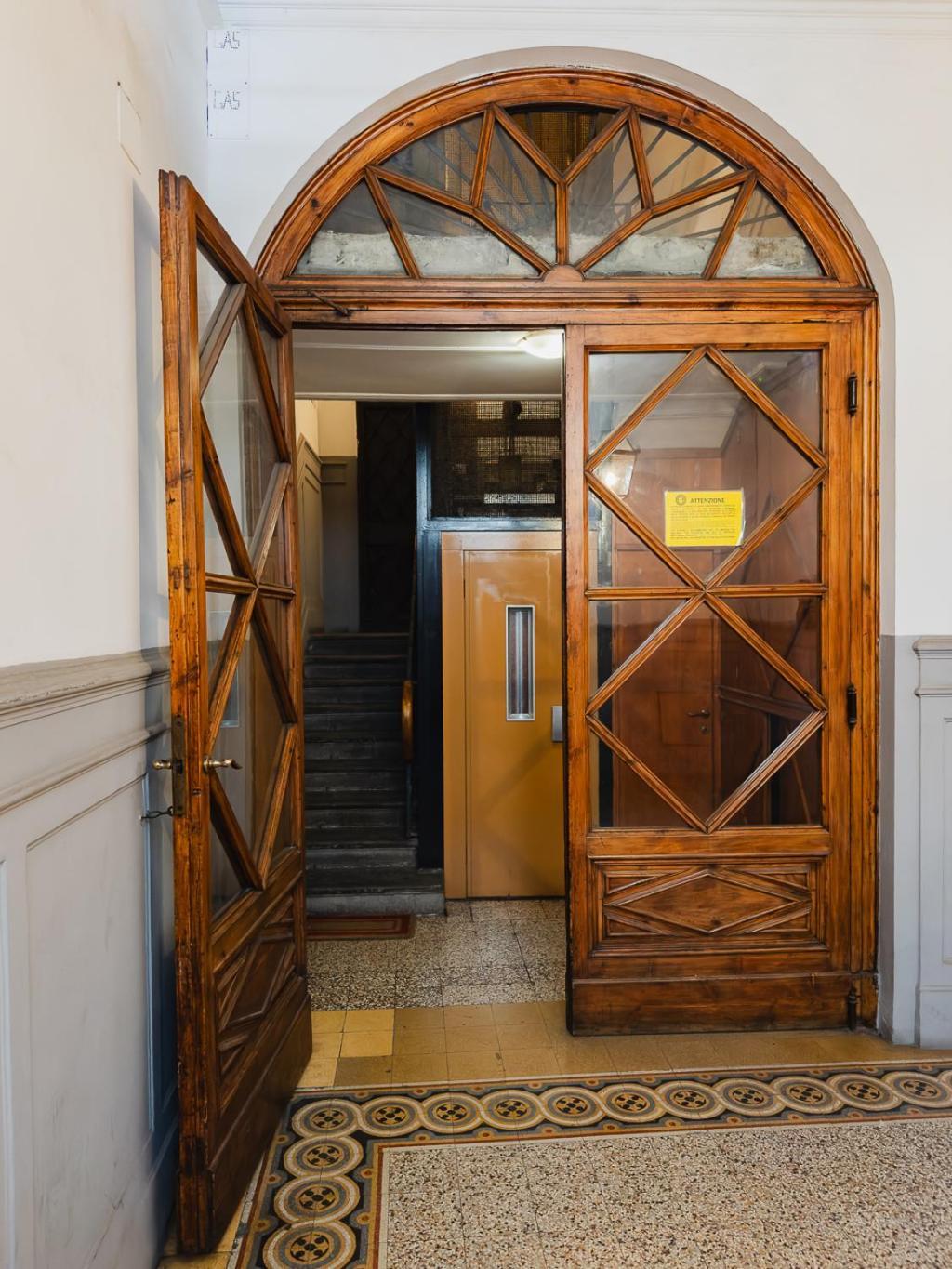 Am Collection Cavour Bed & Breakfast Florenţa Exterior foto
