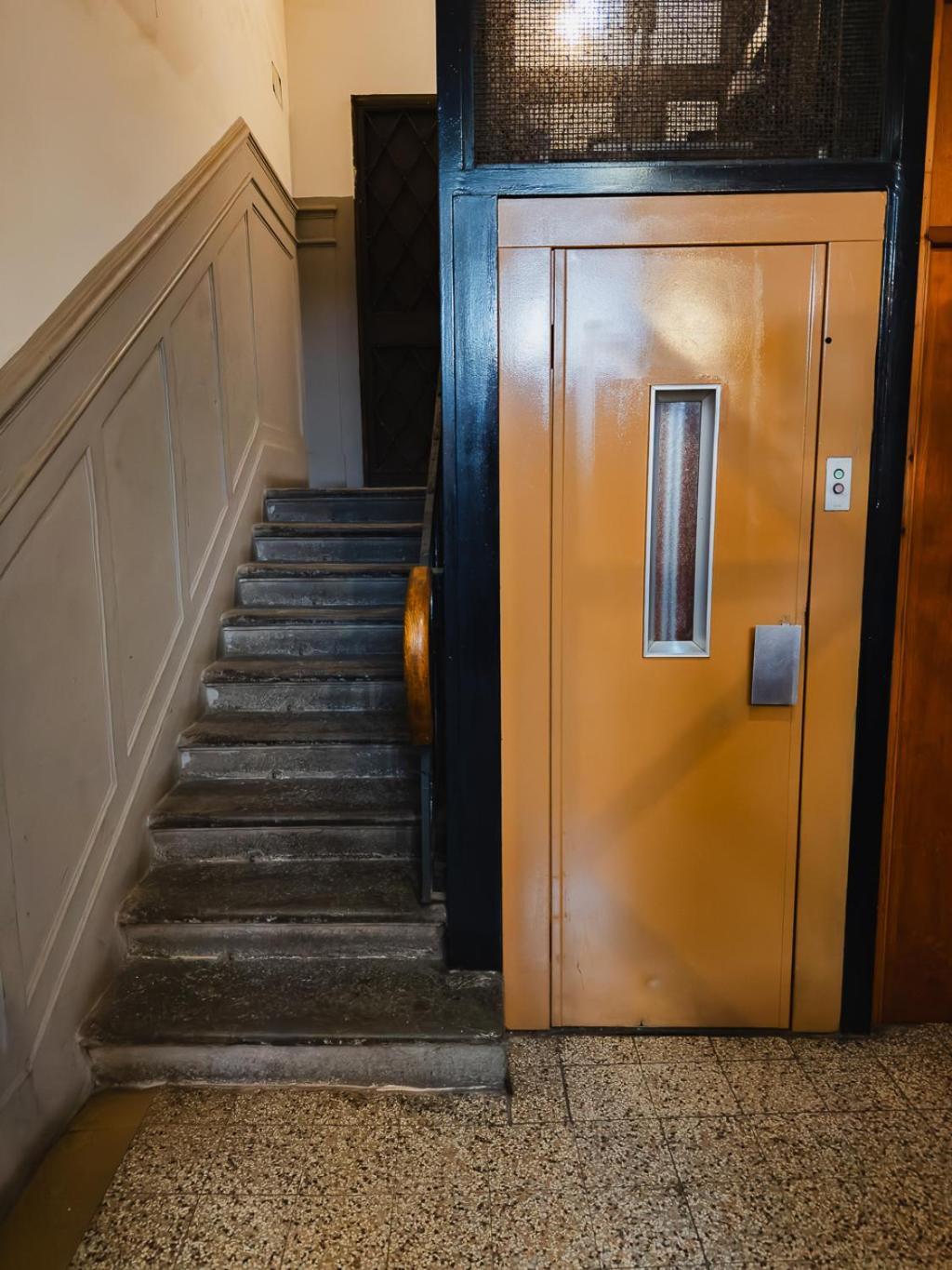 Am Collection Cavour Bed & Breakfast Florenţa Exterior foto