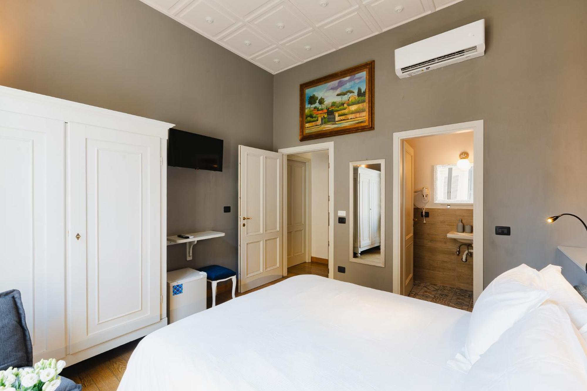Am Collection Cavour Bed & Breakfast Florenţa Exterior foto